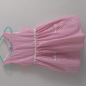 Pink gingham dress with pockets